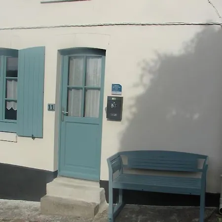 Authentique Maison De Pecheur Entre-terre & Avec Un Poele A Bois A Disposition Holiday home