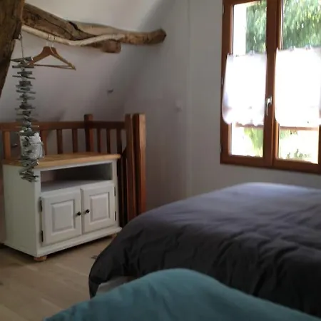 Authentique Maison De Pecheur Entre-terre&mer Avec Un Poêle à Bois A Disposition *