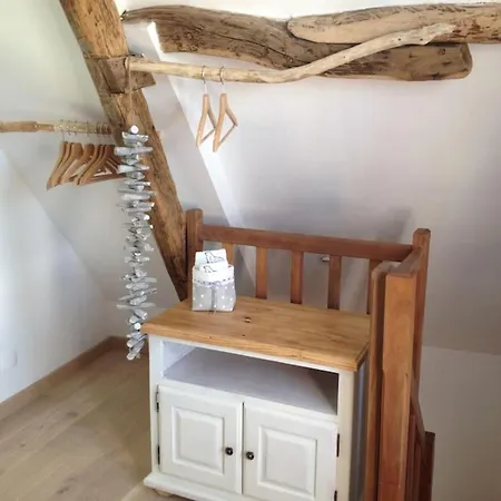 Authentique Maison De Pecheur Entre-terre&mer Avec Un Poêle à Bois A Disposition